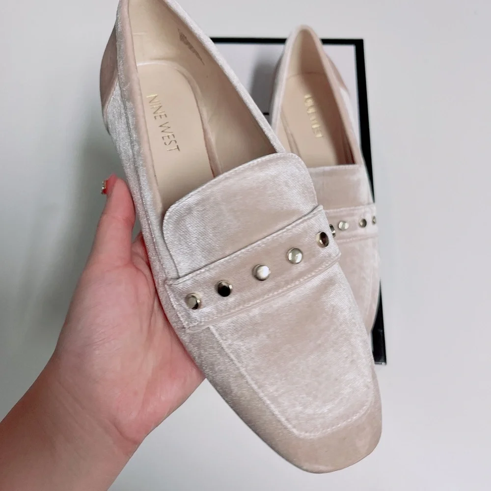 Nine West Xiamarao Natural Grommet Loafer velvet/ NWB - Picture 2 of 7